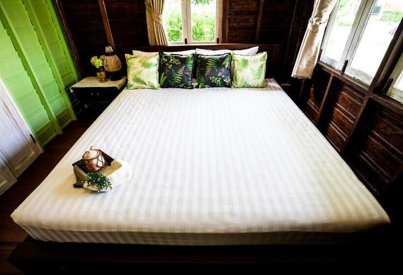 Люкс Deluxe Кровать Кинг, Baan Suan Krung Kao