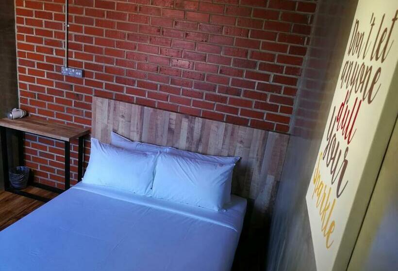 デラックスルーム, The Rise Room