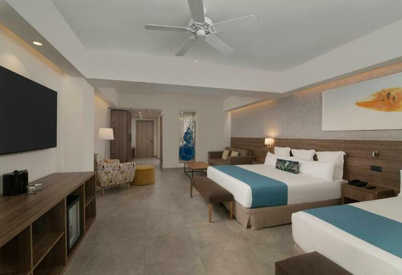سوئیت با تخت بزرگ, Serenade Punta Cana Beach & Spa Resort