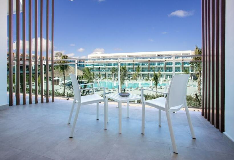 اتاق لوکس با چشم‌انداز باغ, Serenade Punta Cana Beach & Spa Resort