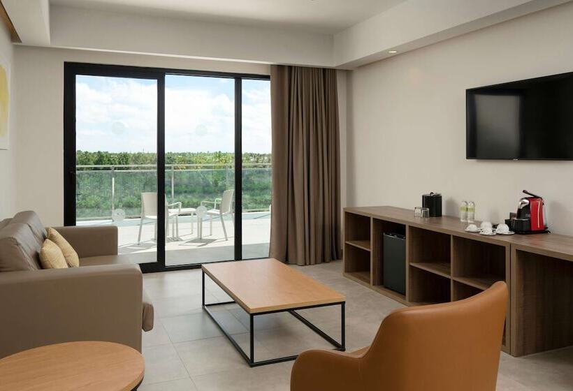 اتاق لوکس با چشم‌انداز باغ, Serenade Punta Cana Beach & Spa Resort