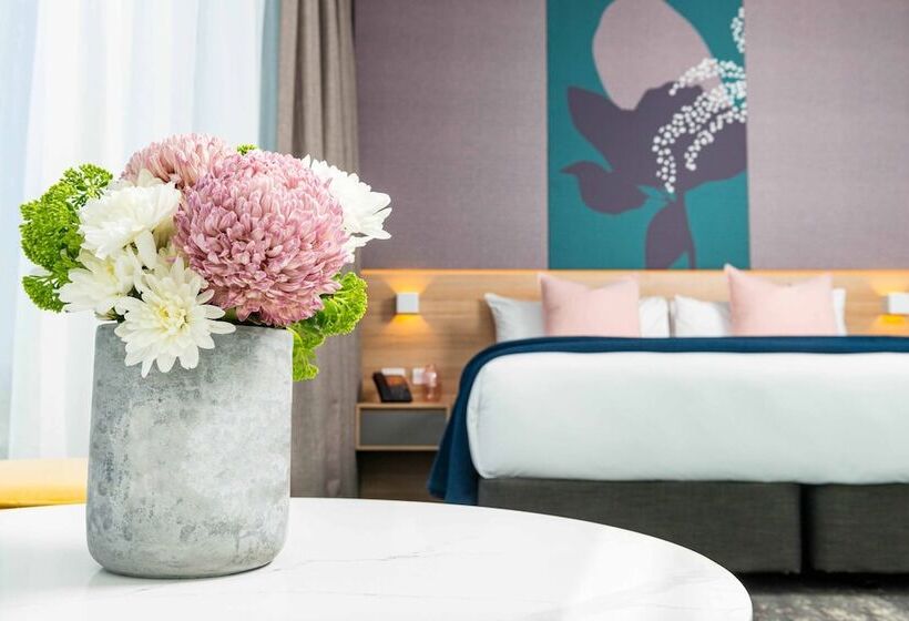Номер Премиум Вид на Город, Crowne Plaza Adelaide, An Ihg