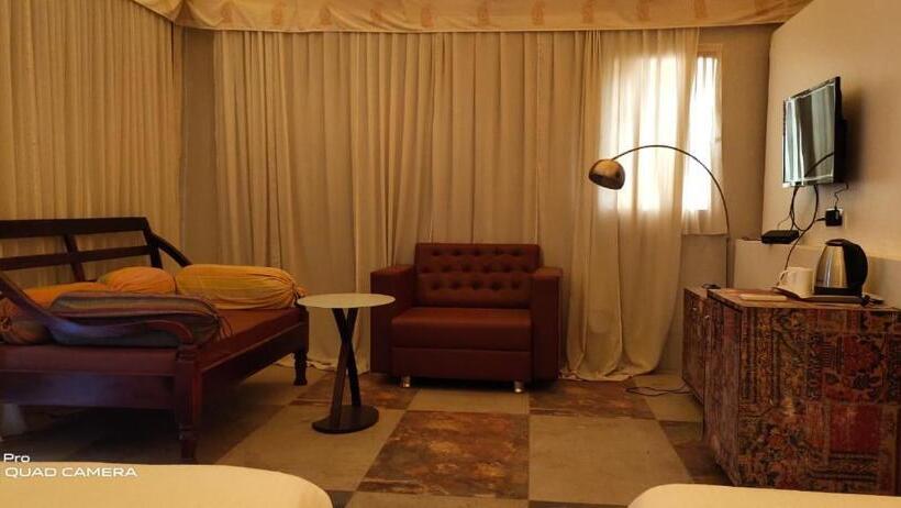 Standard Tent, Casa Blanca A Boutique Resort