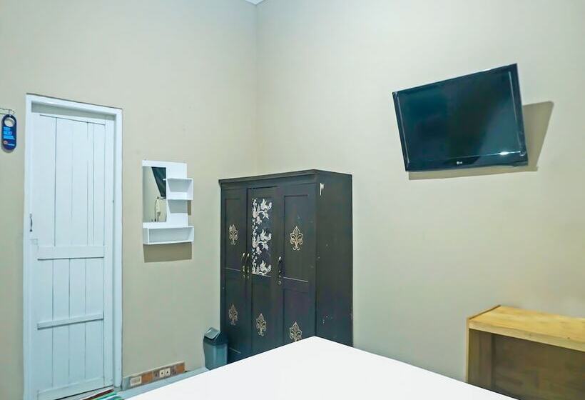 اتاق لوکس یک تخته, Oyo 2954 Aulia Homestay