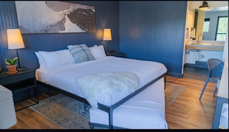 Стандартный Номер Кровать Кинг, Gravity Haus Winter Park