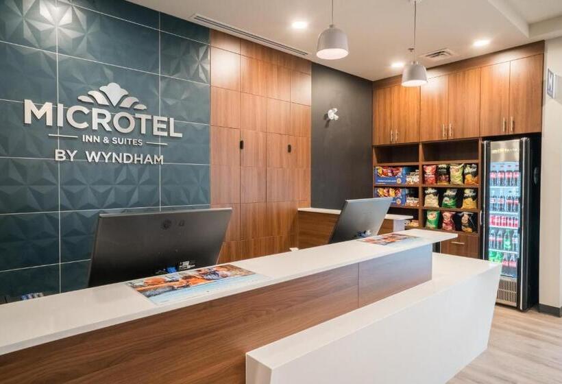 Номер Deluxe, Park Inn By Radisson, Kelowna