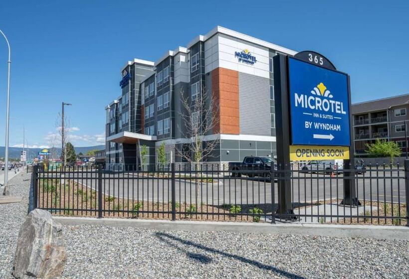 Номер Superior, Park Inn By Radisson, Kelowna
