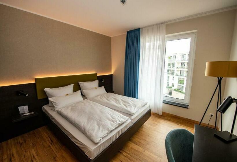 Номер Стандарт, Einstein Hotel Am Römerpark