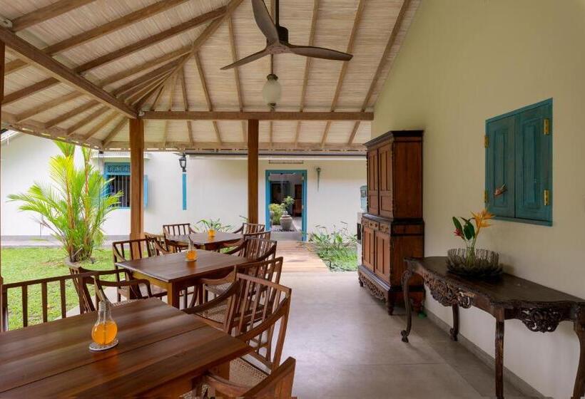 Люкс Вид на Бассейн, Stuthi Villa