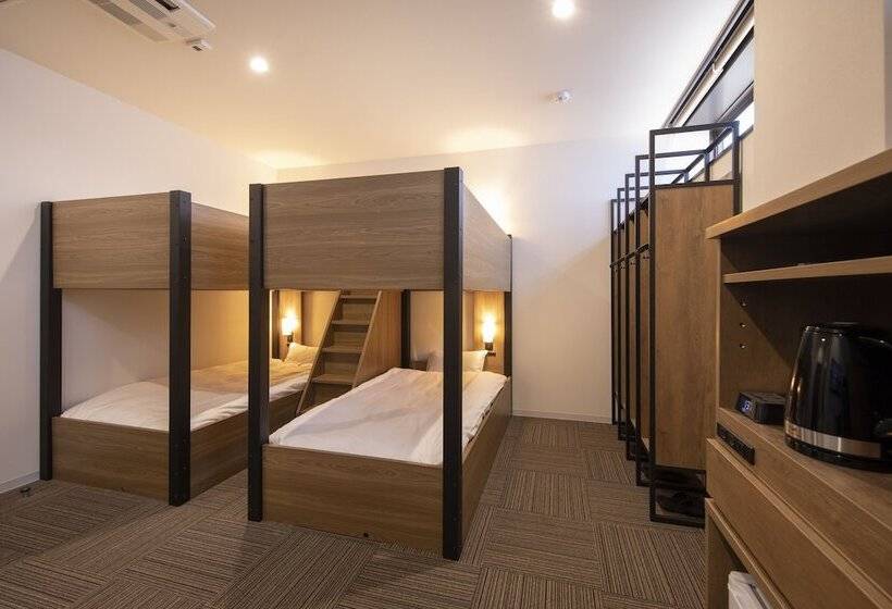 Четырехместный Номер Стандарт, Tosei Hotel & Seminar Makuhari