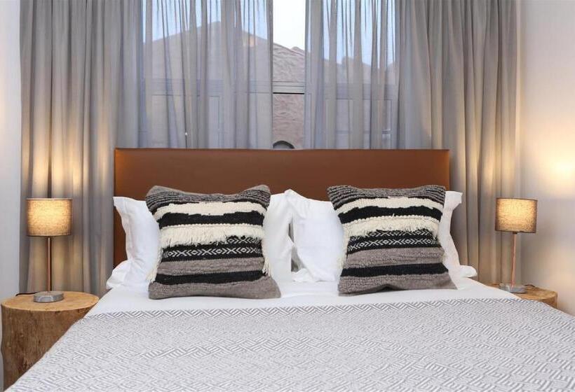 اتاق استاندارد, The Lookout Guest House