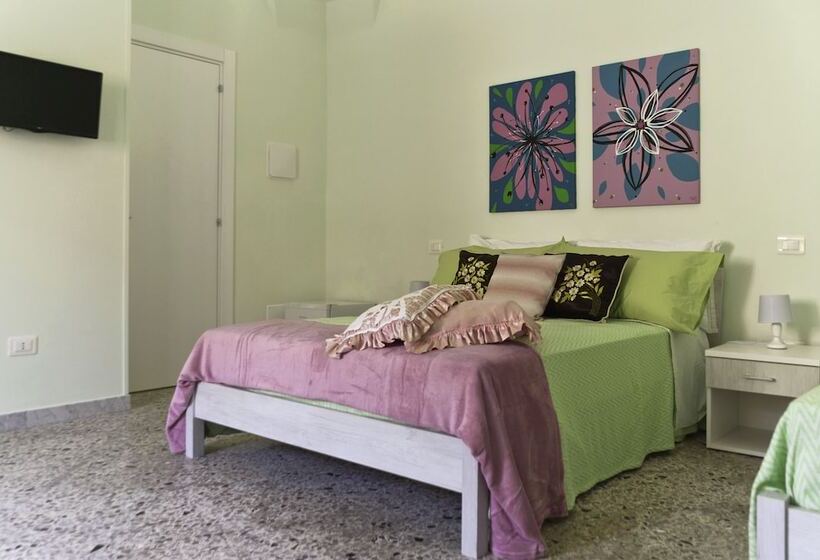 Четырехместный Номер Стандарт, B&b Mamma Carolina