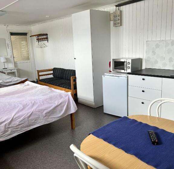 四人标准间, Sangis Motell Och Camping