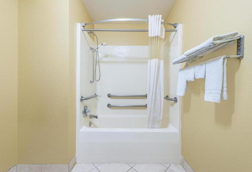 带大床的标准间, Super 8 By Wyndham Troy Il/st. Louis Area