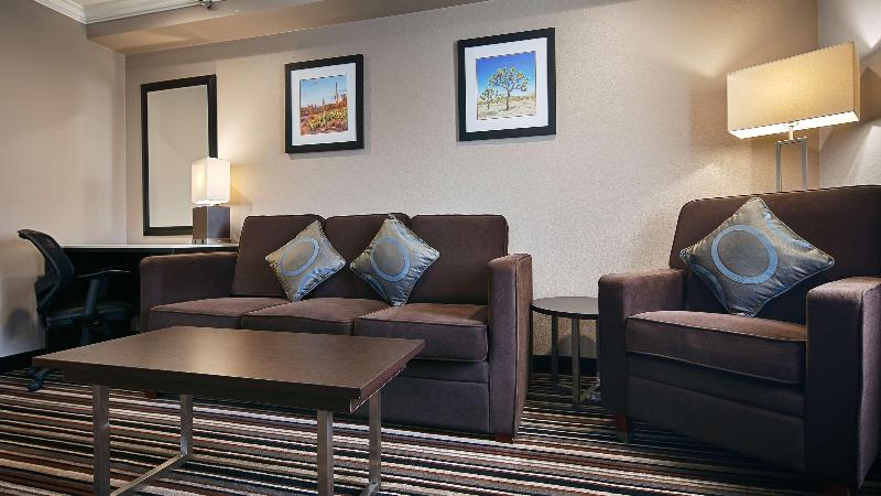 Люкс Кровать Кинг, Best Western Plus Diamond Valley Inn