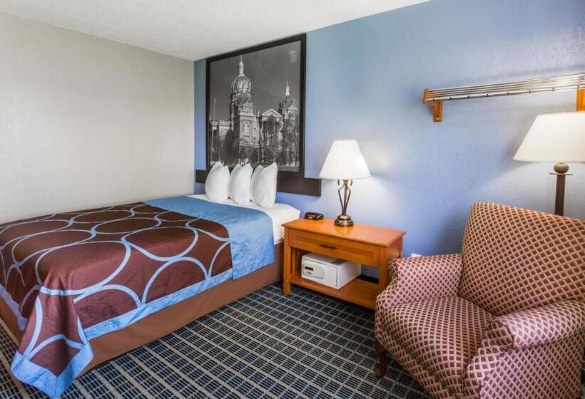 Quarto Estandar, Super 8 By Wyndham Iowa City/coralville
