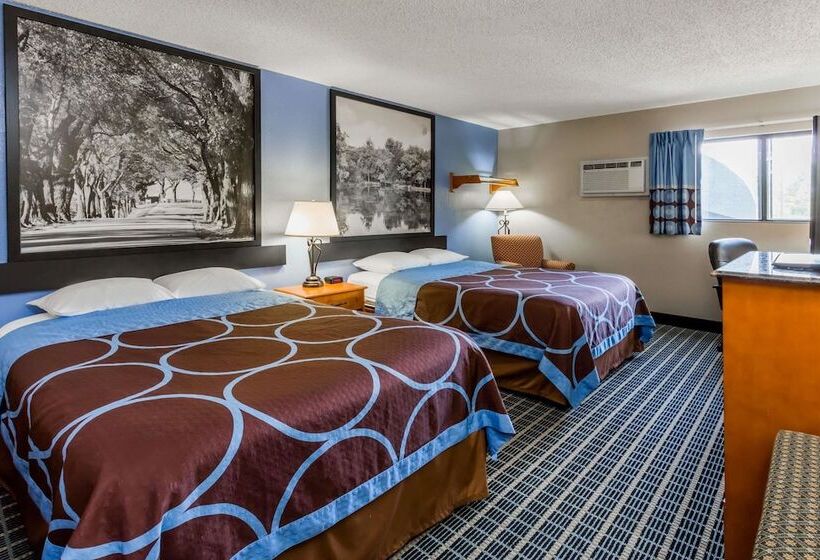 Номер Стандарт 2 Двуспальные Кровати, Super 8 By Wyndham Iowa City/coralville