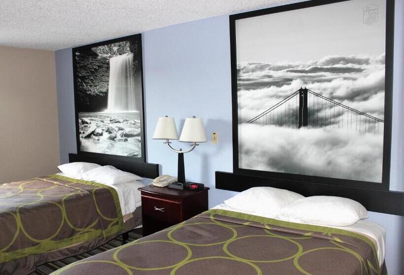 Номер Deluxe, Super 8 By Wyndham Tuscaloosa