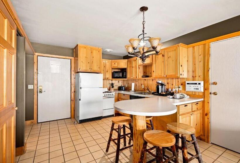 Люкс Кровать Кинг, Superior Shores Resort
