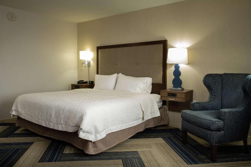 Номер Стандарт, Quality Inn Logan Near University