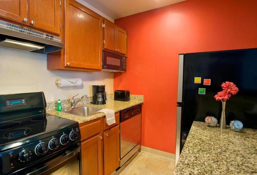스탠다드 스튜디오, Towneplace Suites Dulles Airport
