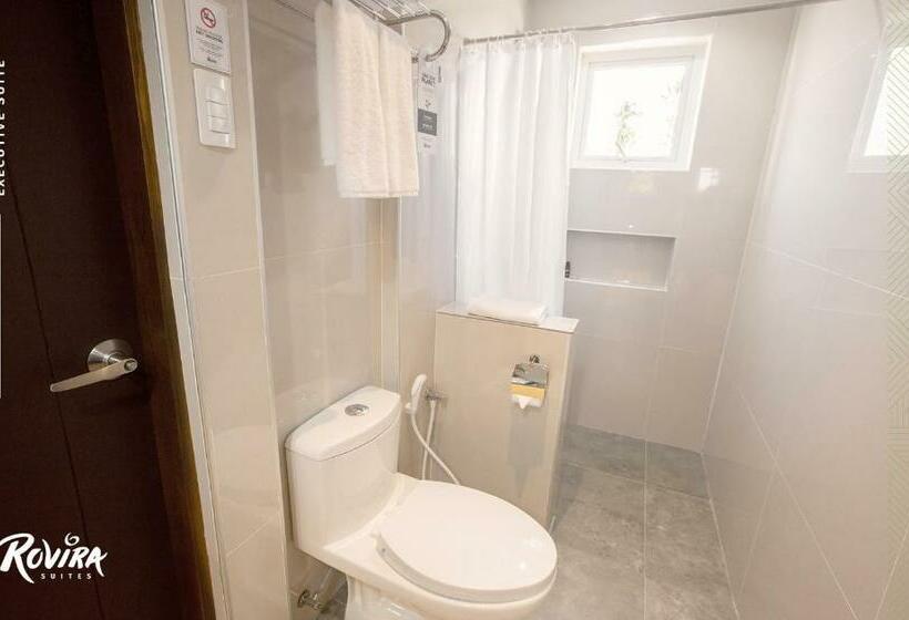 스위트 킹사이즈 침대, Rovira Suites