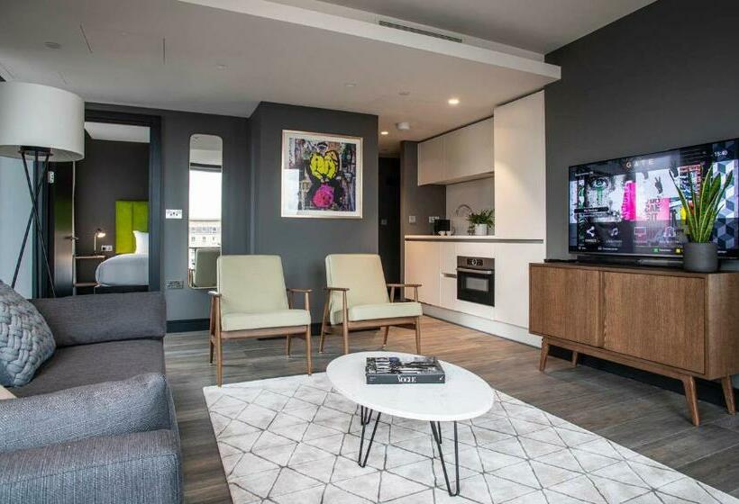 Апартаменты 2 Спальни, The Gate London City