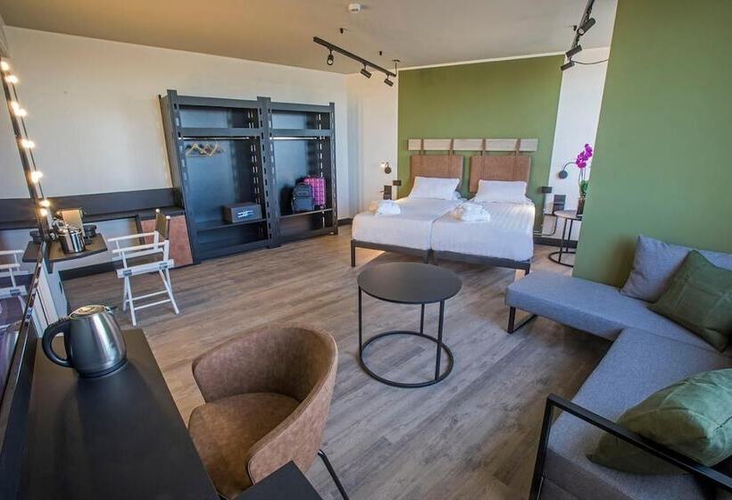 اتاق لوکس, Mercure Roma Cinecitta