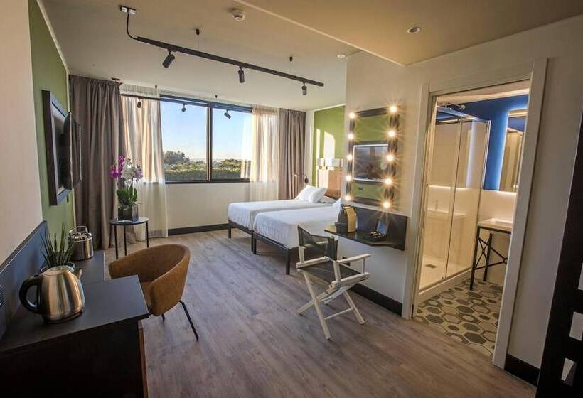 اتاق لوکس, Mercure Roma Cinecitta