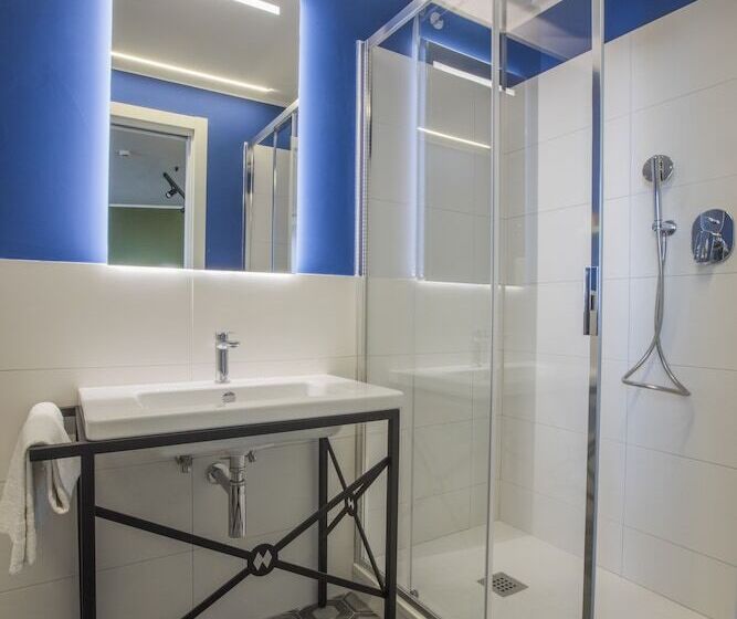 اتاق لوکس, Mercure Roma Cinecitta