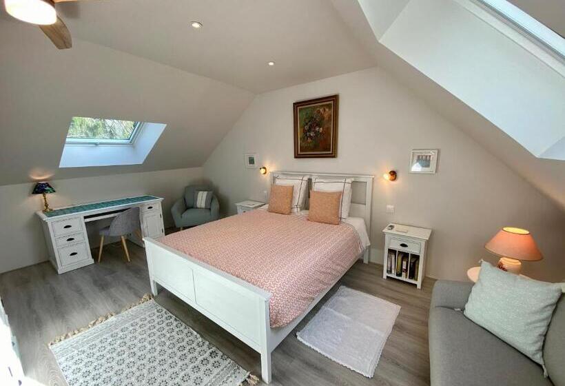 带阳台套房, Sans Souci Bed And Breakfast Luxe Heated Pool And Restaurant