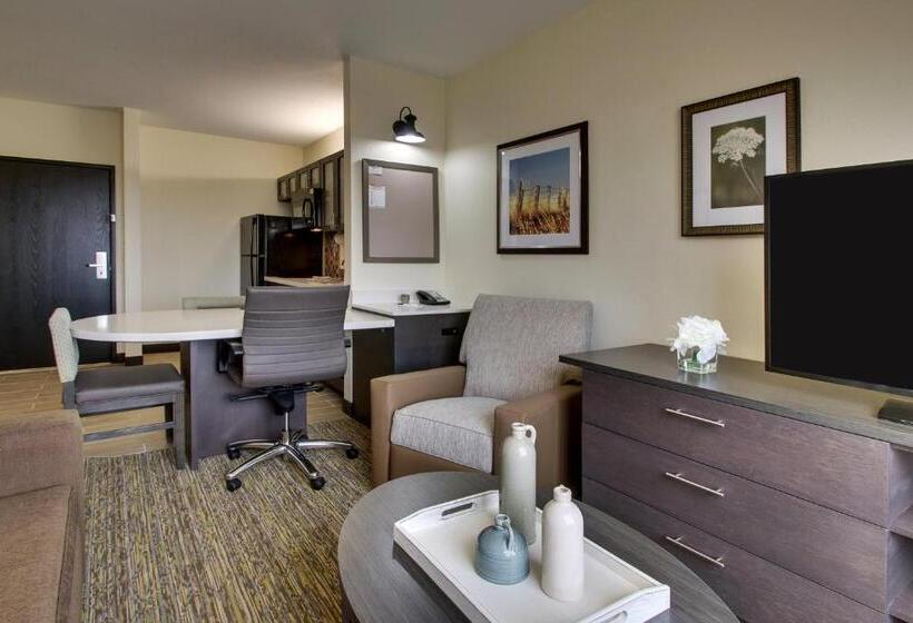 Люкс Кровать Кинг, Candlewood Suites   Wichita East, An Ihg