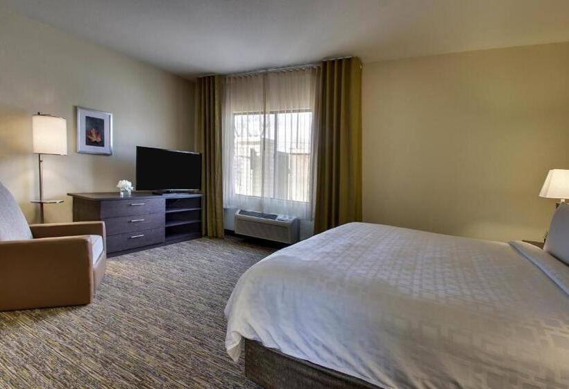 Номер Стандарт, Candlewood Suites   Wichita East, An Ihg
