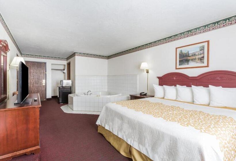 Люкс Deluxe Кровать Кинг, Days Inn By Wyndham Evanston Wy