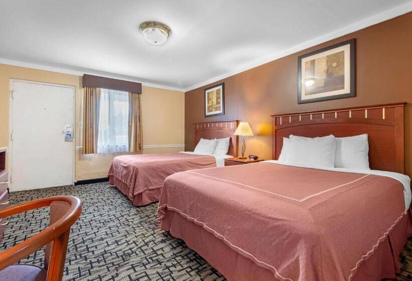 Номер Стандарт, Village Haven Inn & Extended Stay