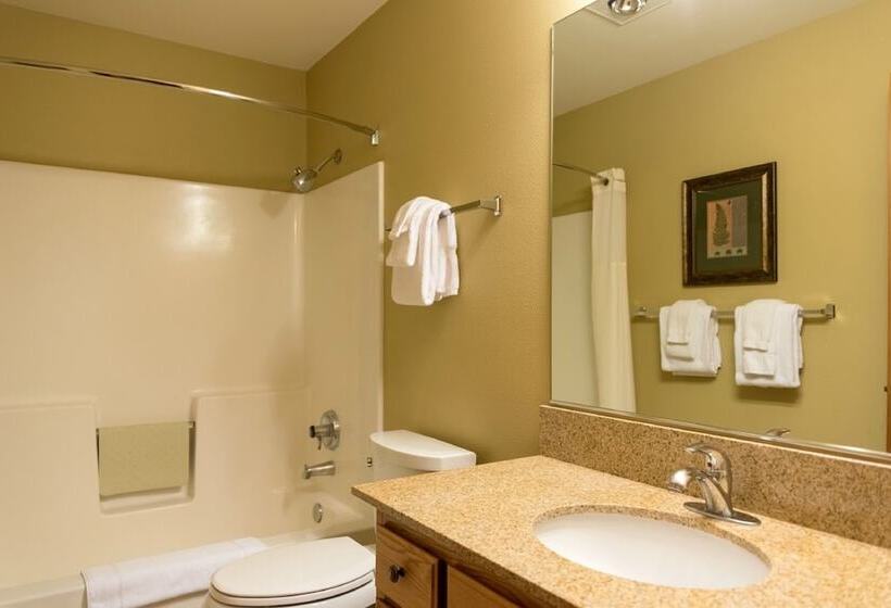 Люкс 2 Спальни, Whispering Woods Resort
