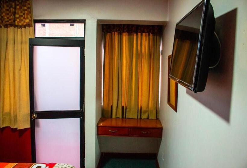 اتاق استاندارد, Huaraz Center Hostal