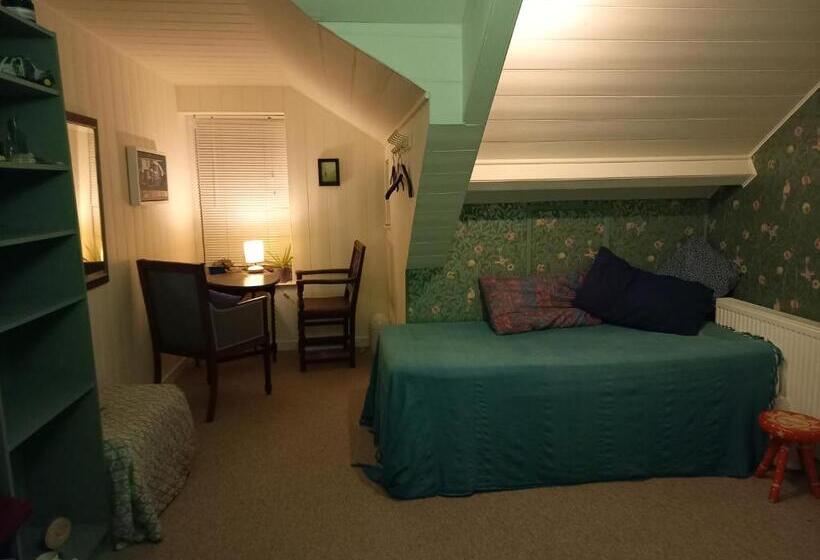 Номер Стандарт Трехместный, Falmouth Lodge
