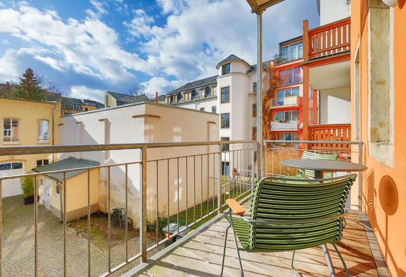 2 Bedroom Suite with Balcony, Limehome Dresden Jordanstraße