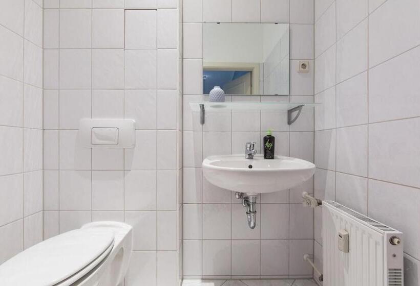 2 Bedroom Suite with Balcony, Limehome Dresden Jordanstraße