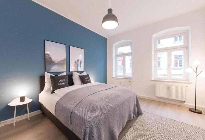 2 Bedroom Suite with Balcony, Limehome Dresden Jordanstraße