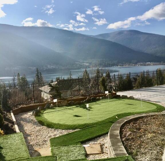 Студия Deluxe, Kootenay Wild Guest Suites