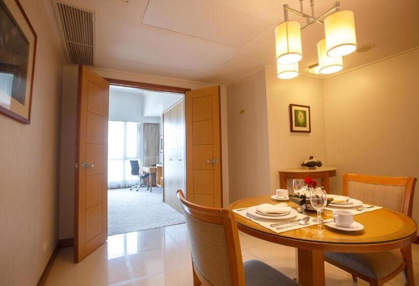 Номер Deluxe, The Linden Suites