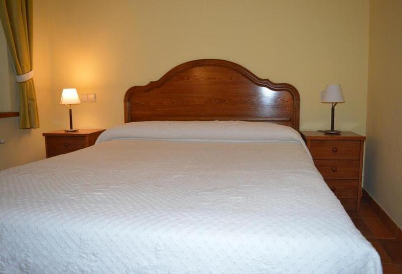 Номер Стандарт Индивидуальный, Hostal Revinuesa