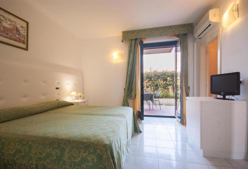Студия Superior, Residence Villa San Giovanni