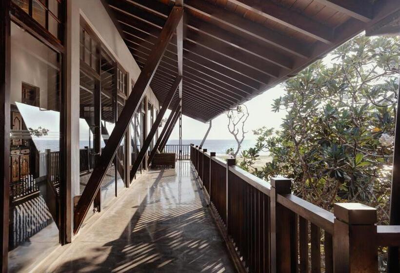 Family Suite, The Postcard Galle