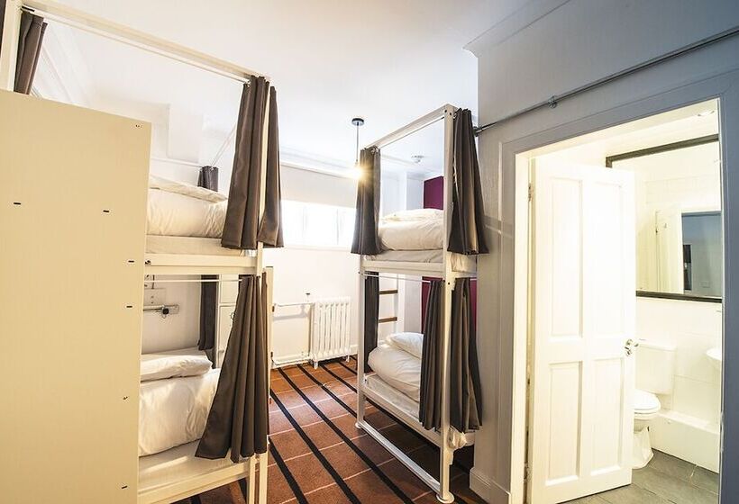 חדר סטנדרט לארבעה, Safestay Glasgow Charing Cross