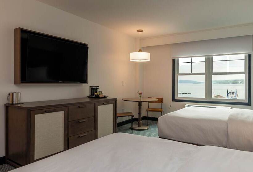 Номер Стандарт 2 Двуспальные Кровати, Canandaigua, Tapestry Collection By Hilton