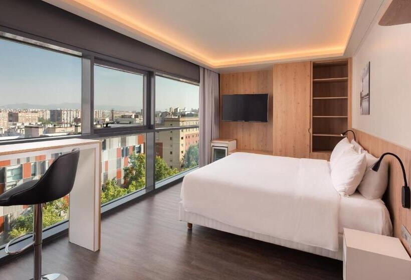 Номер Executive Кровать Кинг, Four Points By Sheraton Barcelona Diagonal