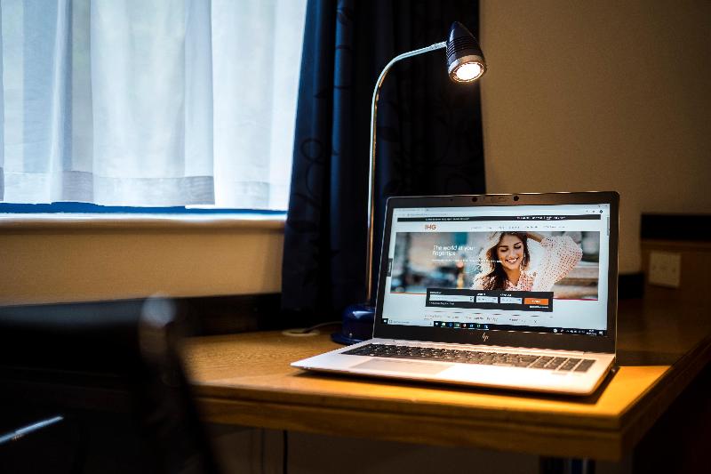 Номер Стандарт Адаптированный для Инвалидов, Holiday Inn Express London   Wandsworth, An Ihg